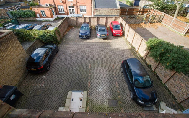 King Edward Apartments