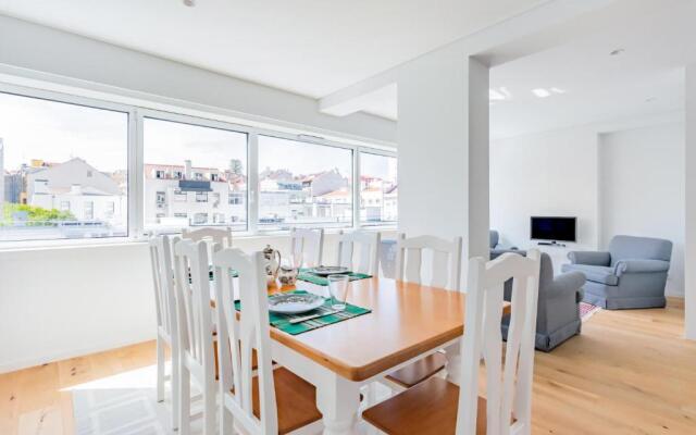 Estrela Modern Flat @ Infante Santo