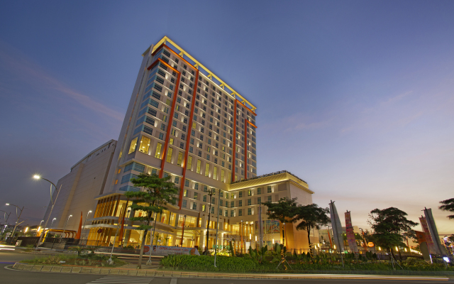 HARRIS Hotel & Conventions Bekasi