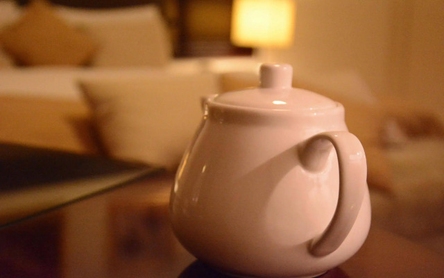Sandy Le Oriental Hotel