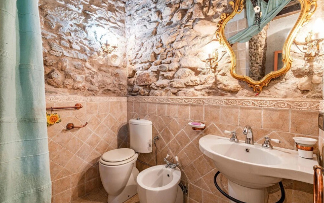 Amazing Home in Bedizzano With 2 Bedrooms and Wifi