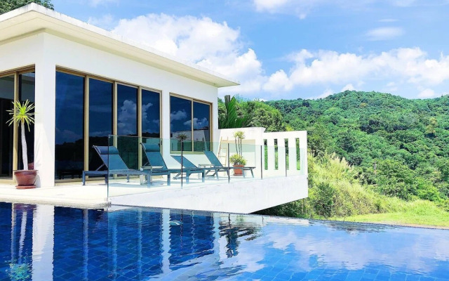Hilltop Wow 4br Seaview Pool Villa at Naithon Beach