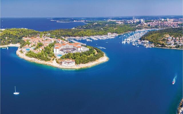Stunning Apartment in Pula With Wifi and 2 Bedrooms