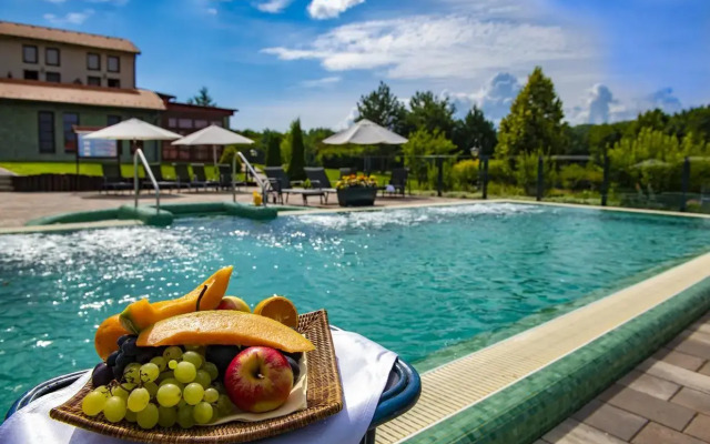 Forest Hills Hotel & Golf