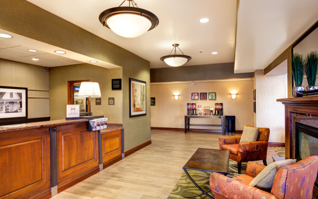 Hampton Inn & Suites Addison
