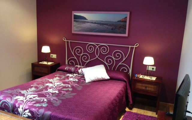 Hotel Rural El Texeu