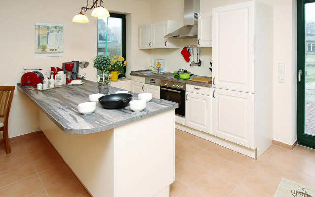 Country House by Lake Dummer With Rowing Boat