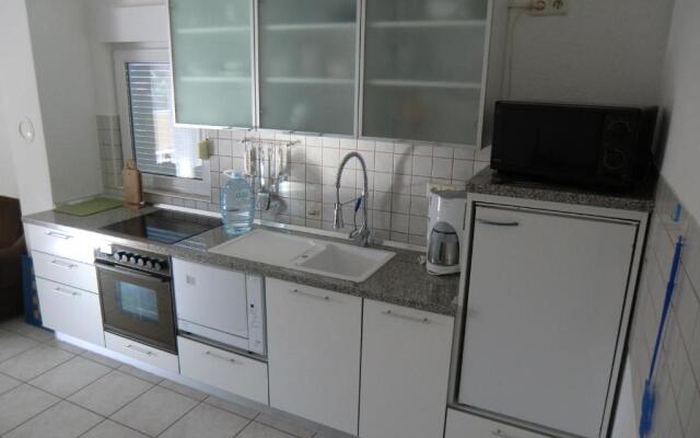 Ferien Haus Evita auf Insel Vir - Wohnung I