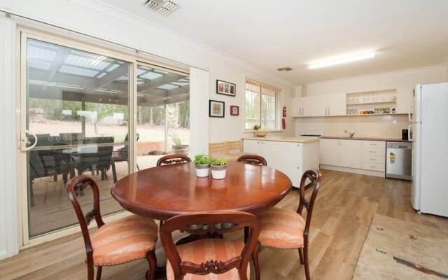 Peppertree Hill Luxury Farm Accommodation