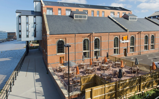 Premier Inn Gloucester (Quayside)