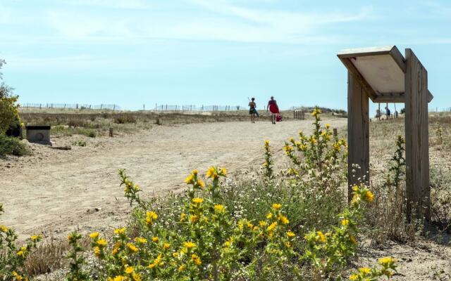 Luxury Chalet With air Conditioning 900 m. From the Beach