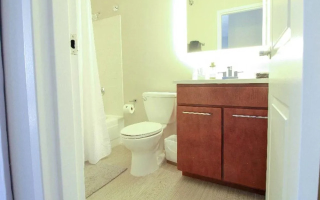 Furnished Suites Near Navy Pier