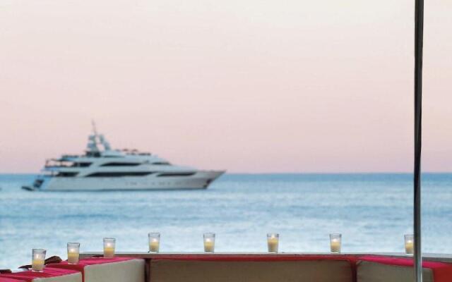 Le Meridien Beach Plaza