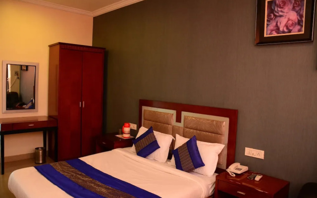 FabExpress Orient Palace