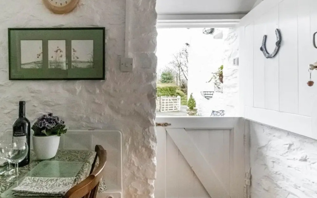 Secluded Holiday Home in Ceredigion With Garden