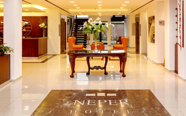 Neper Select Hotel