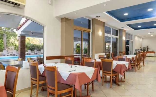 Stefania Beach Hotel