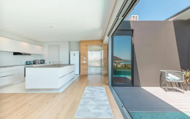 Amara 2 -designer Penthouse With Spectacular Views