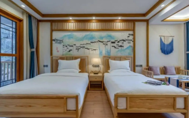 Floral Hotel · Rushuang Courtyard Lijiang