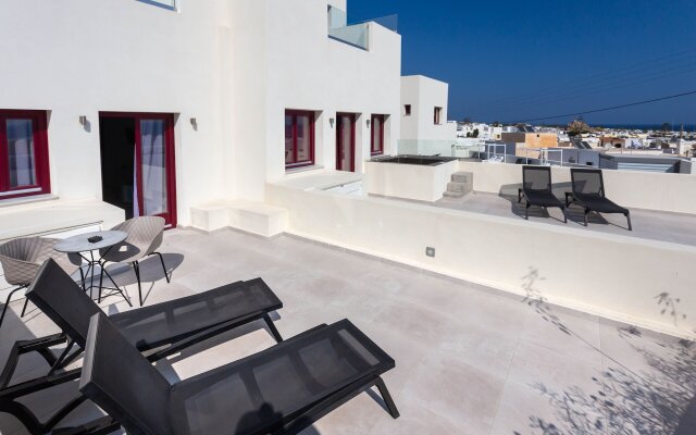 Mar n Mar Crown Hotel and Suites