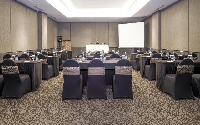 Grand Mercure Solo Baru