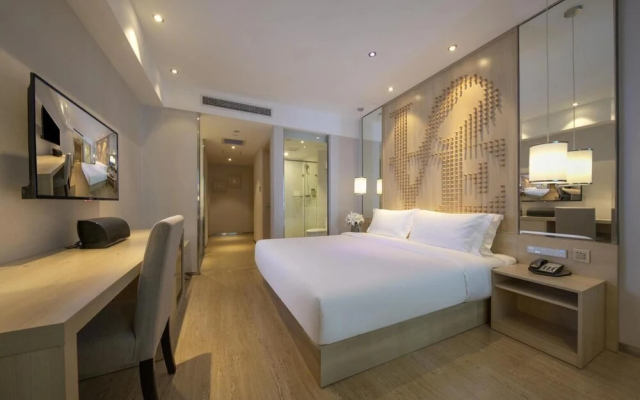 Orange Hotel Select (Xi'an North Station Government)