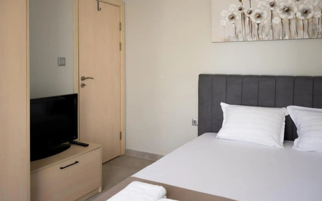 Dion Apartments