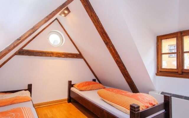 Hostel Santini Prague