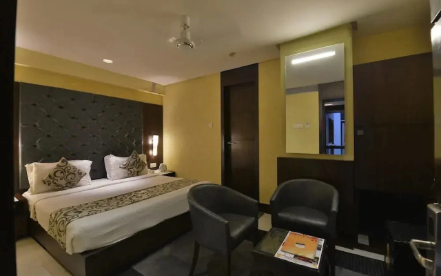 Hotel The Golden Oak Central by Citrus Prime