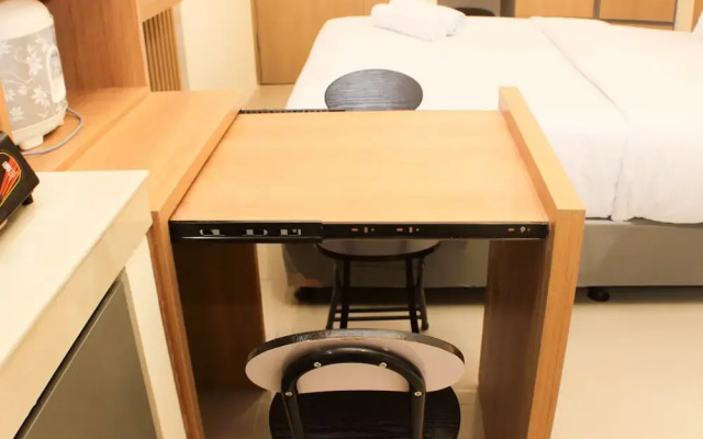 Tranquil And Cozy Studio At Meikarta Apartment