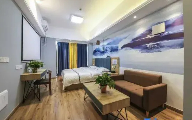 Junlan Movie Homestay