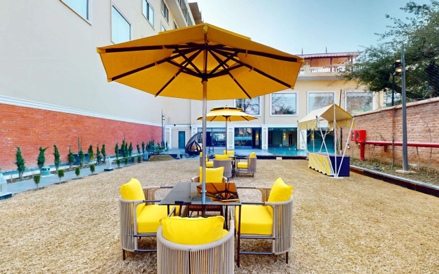 Radisson Collection Hotel & Spa, Riverfront Srinagar