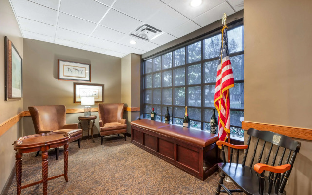 Best Western Premier Mariemont Inn