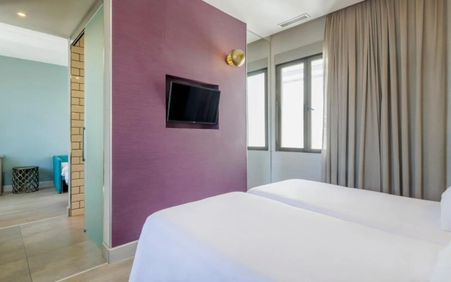 Myhotel CMYK Ratchada