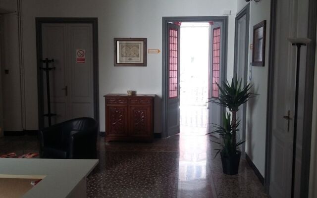Check-Inn Rooms 19