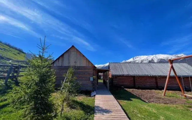 Kanas Cloud Star Brahman House