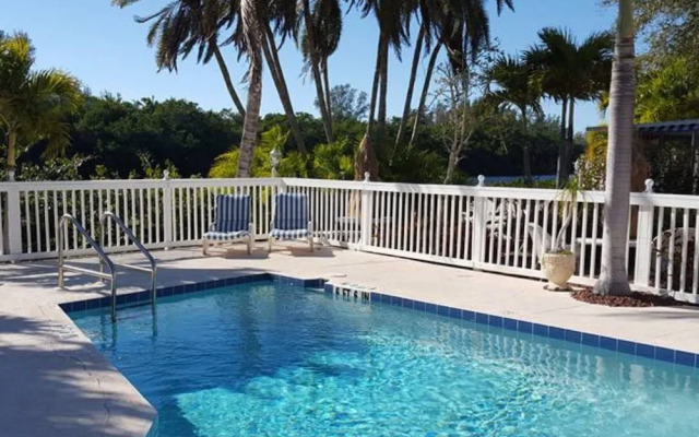 Siesta Key Bungalows