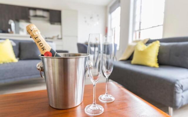 South Quay Penthouse - 2 bed