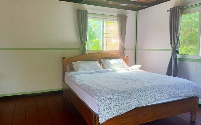 Les Collines Resort