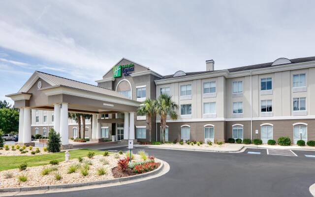 Holiday Inn Express & Suites Dublin, an IHG Hotel