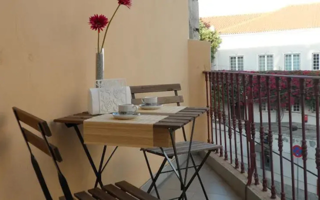 Lisbon Lovely Flat With Balcony