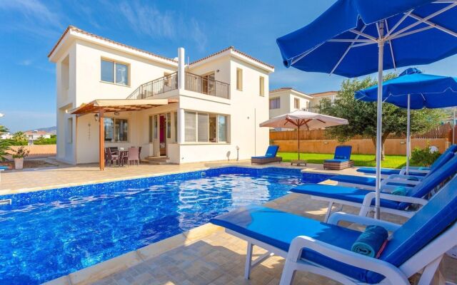 Отель Villa Seashore One Large Private Pool Walk to Beach Sea Views A C Wifi - 3150 Кипр, Аргака - отзывы, цены и фото номеров - забронировать отель Villa Seashore One Large Private Pool Walk to Beach Sea Views A C Wifi - 3150 онлайн