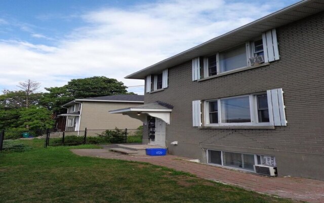 Adib Apartments - 150 Young St, Unit 4 (Basement)