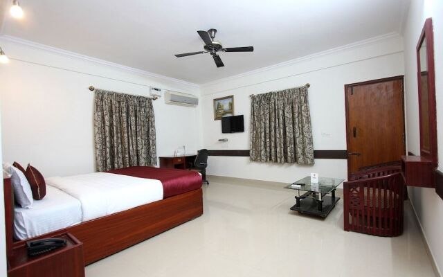 OYO 9959 Hotel Varcity Ruby