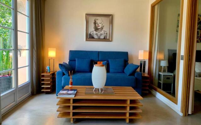 St Tropez T2 central