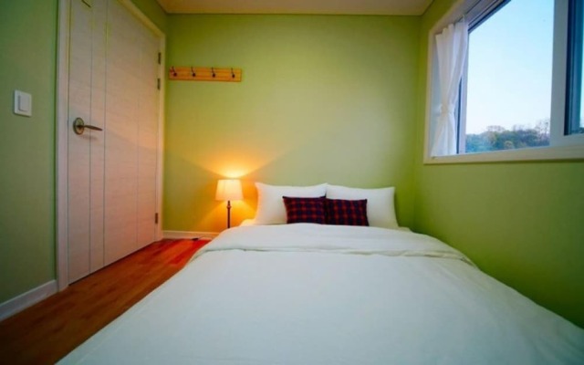 Jeonju Hosumaeul Dusilleene Pension