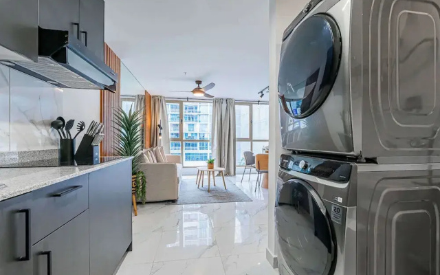 w Engaging 1BR in Vibrant Obarrio