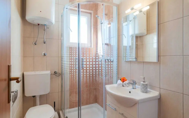 Apartments Island Beat - Two Bedroom Apartment With Balcony