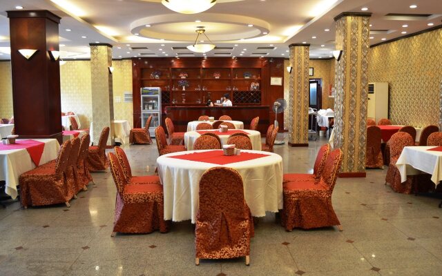Crown Hotel