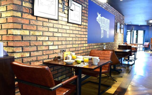 Holiday Inn Glasgow East Kilbride by IHG